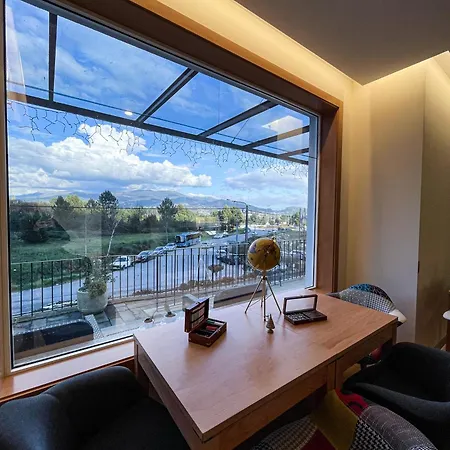 Affittacamere Encosta Do Monte - Charming 3*