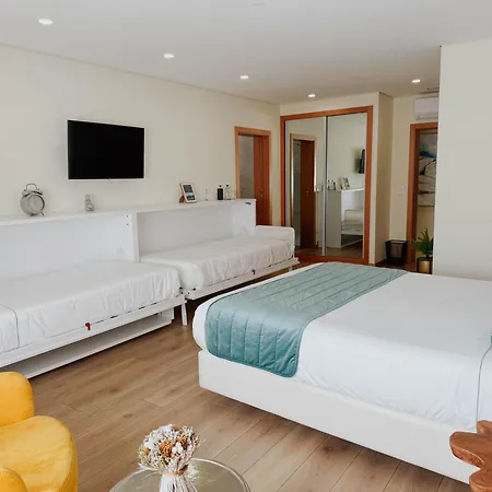 Affittacamere Encosta Do Monte - Charming 3*