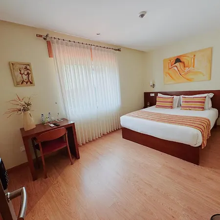 Encosta Do Monte - Charming 3*