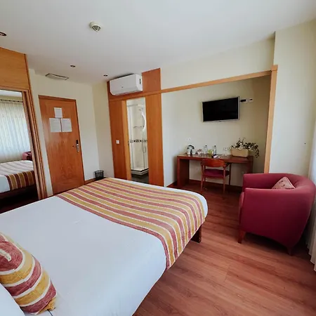 Encosta Do Monte - Charming 3*